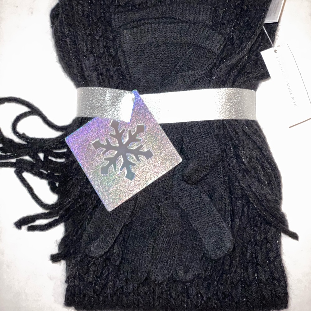 New York & Company Black Scarf and Gloves Set